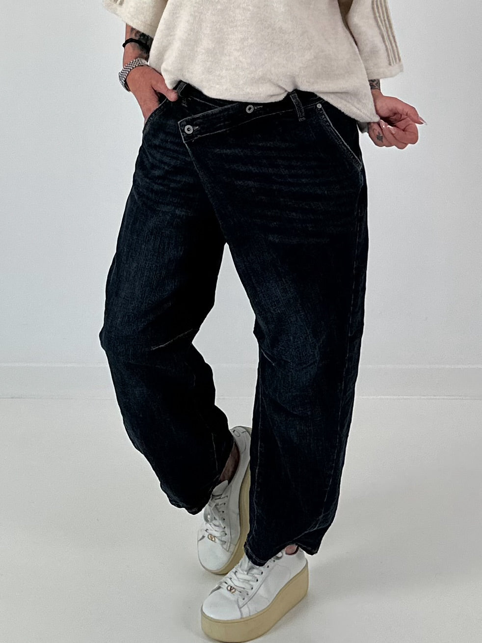 Ballon Jeans mit asymmetrischem Bund - denim