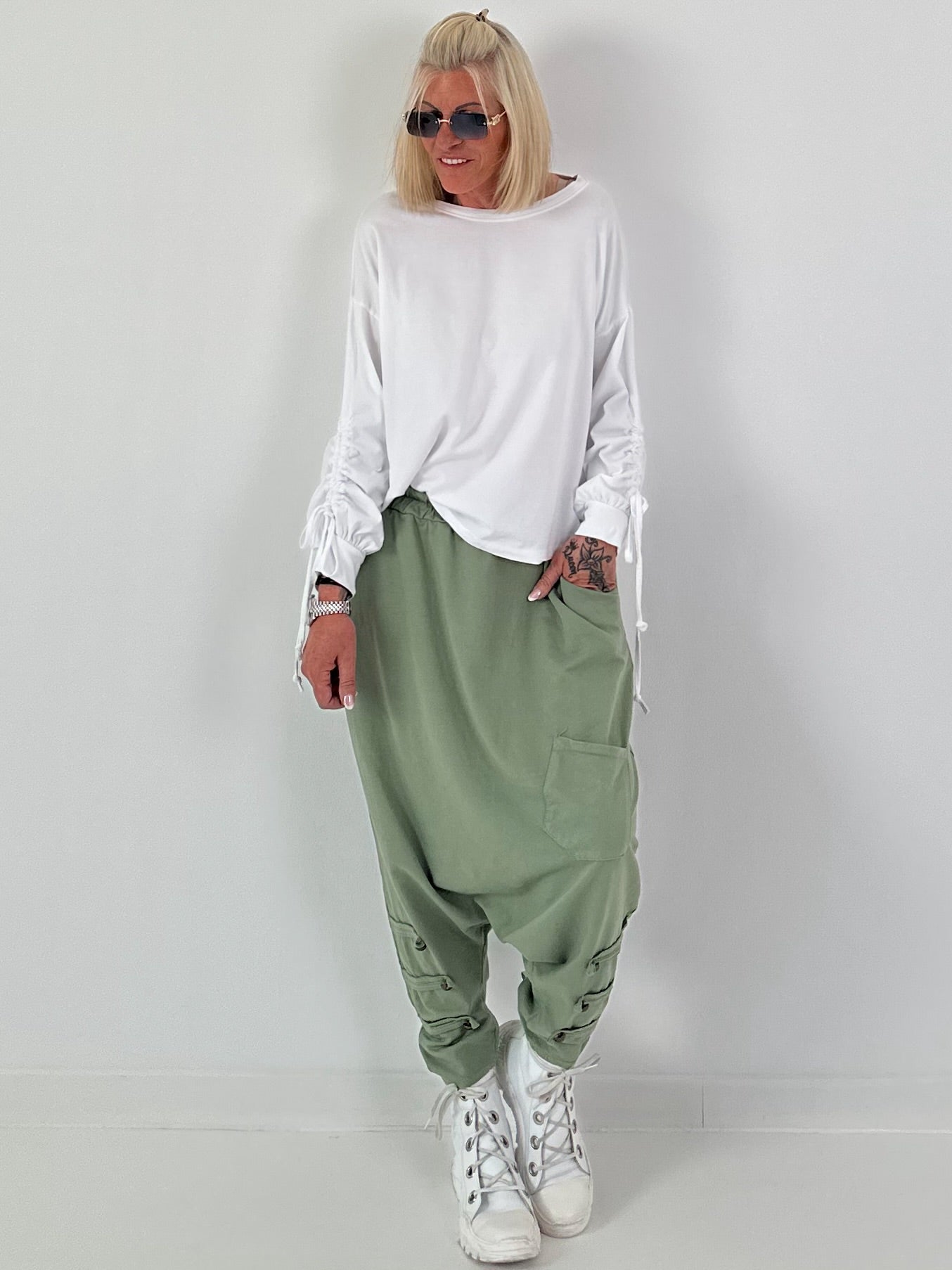 Shirt with gathering details - white