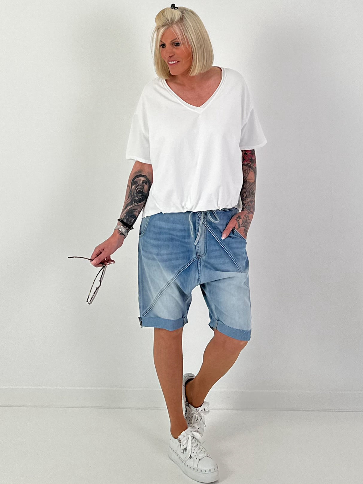 Gathered Hem T-Shirt - white