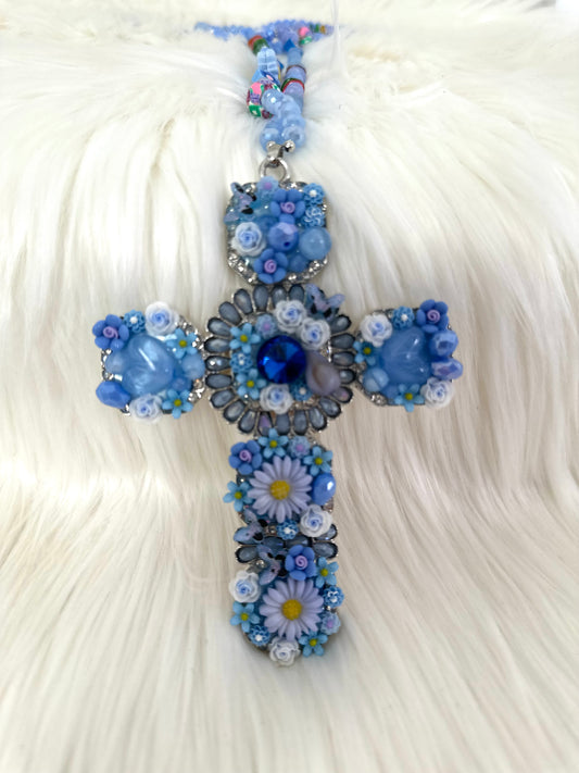 Kette mit Kreuz Anhänger - hellblau-mehrfarbig