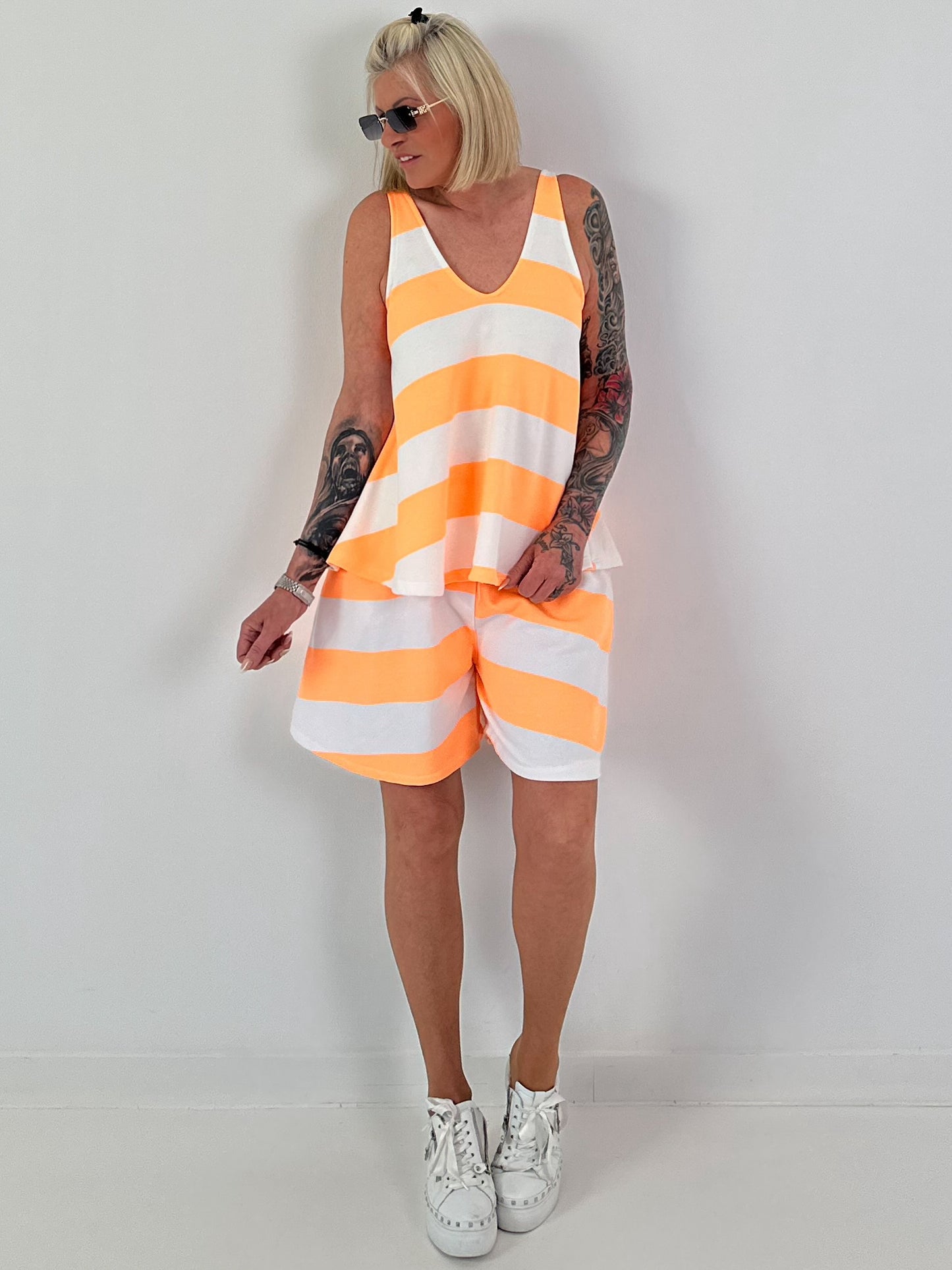 Two-piece with block stripes - white-neon orange