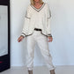 Kuscheliger Pullover mit V-Ausschnitt - ecru-chocolate
