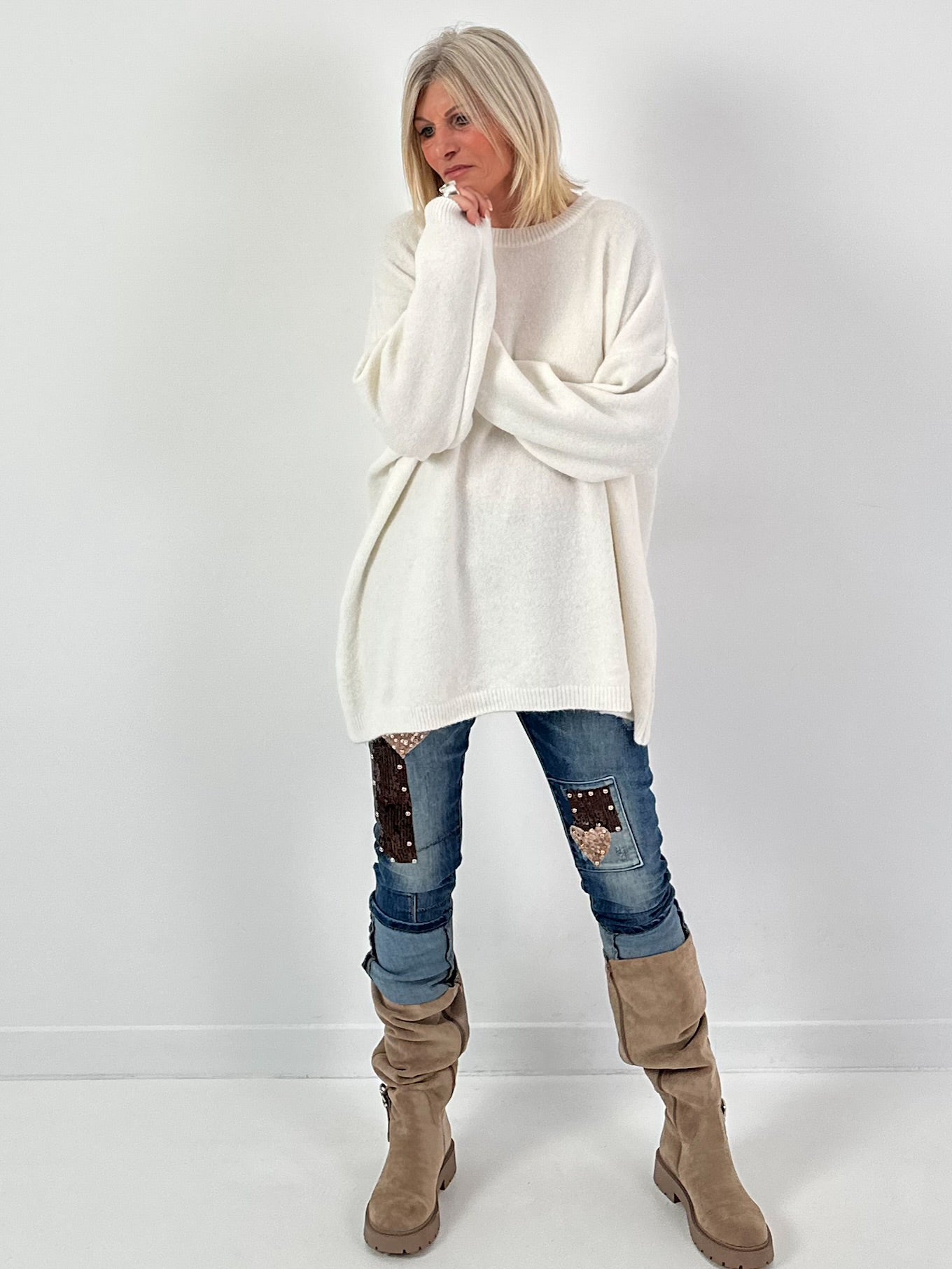 Oversized sweater model "Daily Soft" - ecru