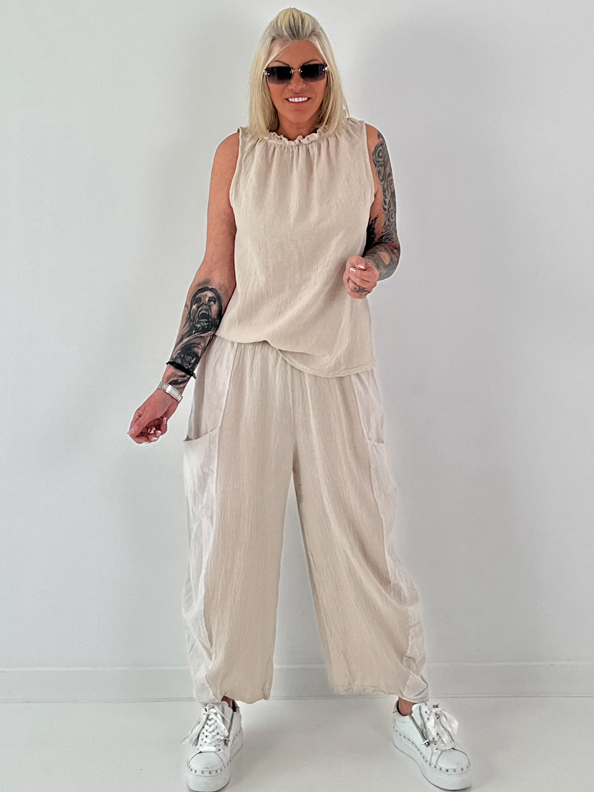 Grobes Baumwoll Top mit Rüschenkragen - beige