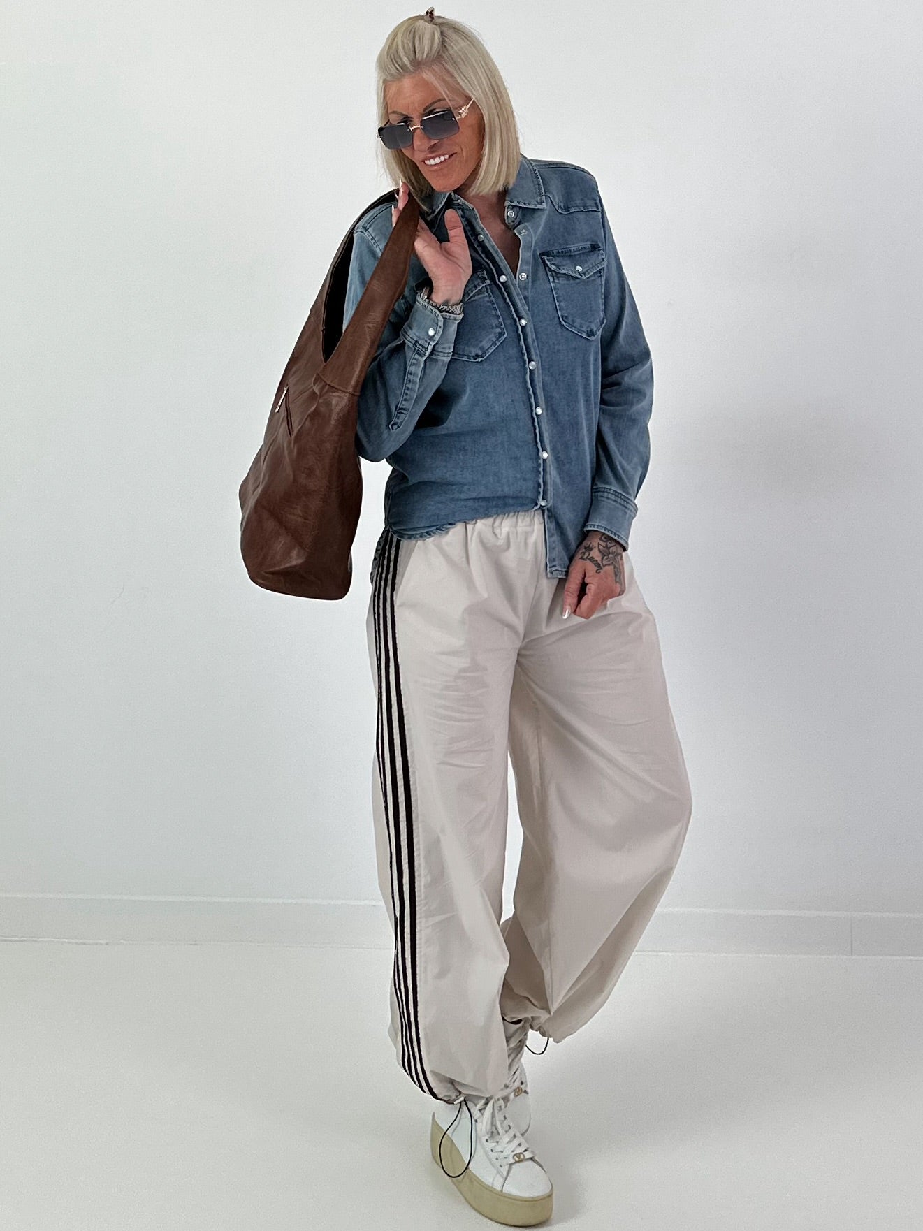 Pants with elastic waistband - beige