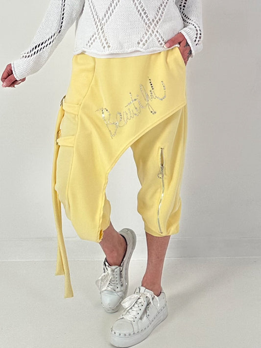 Baggy Pants Beautiful - yellow