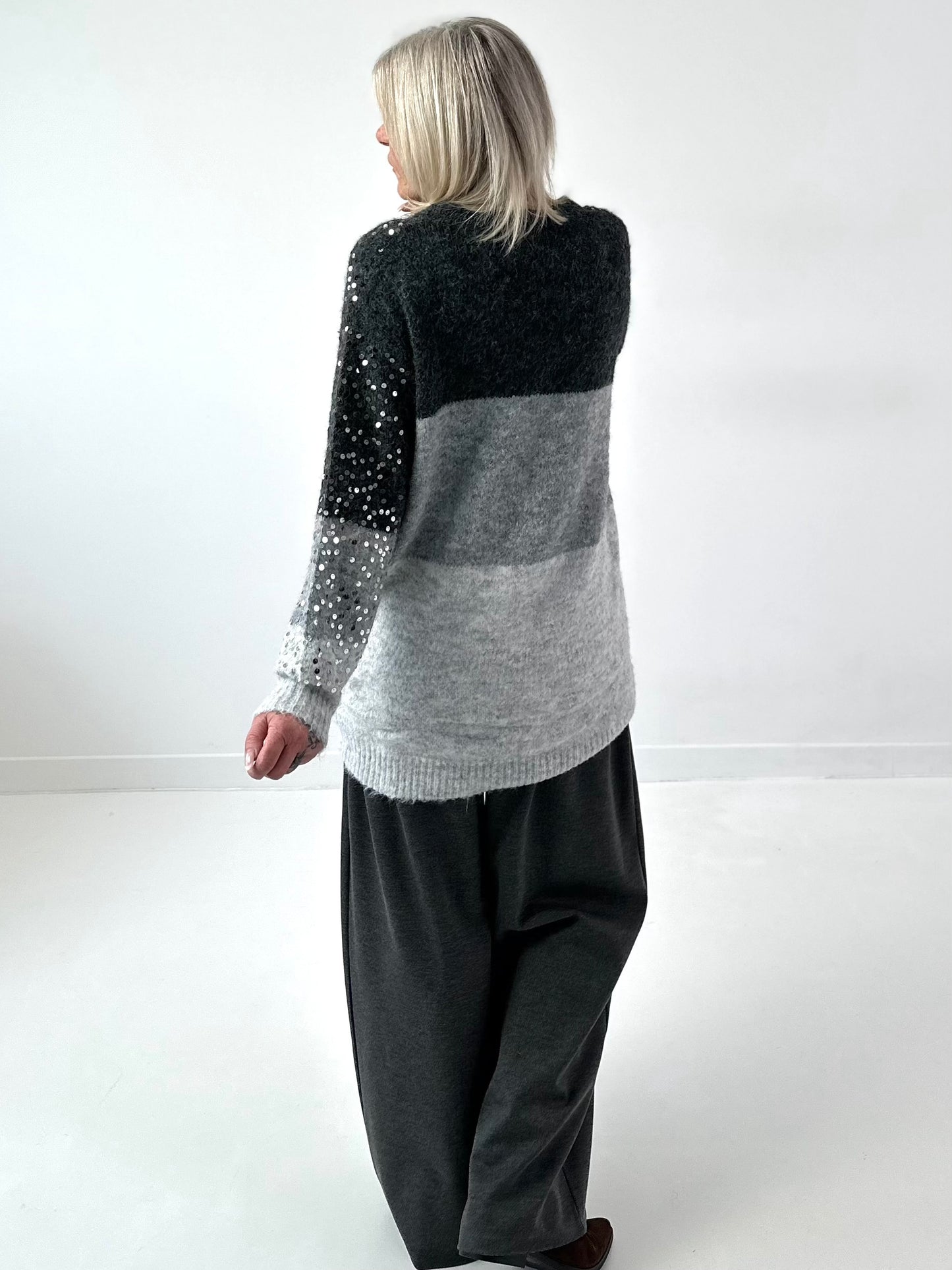Long pullover model "Block Spark" - grey-multicoloured