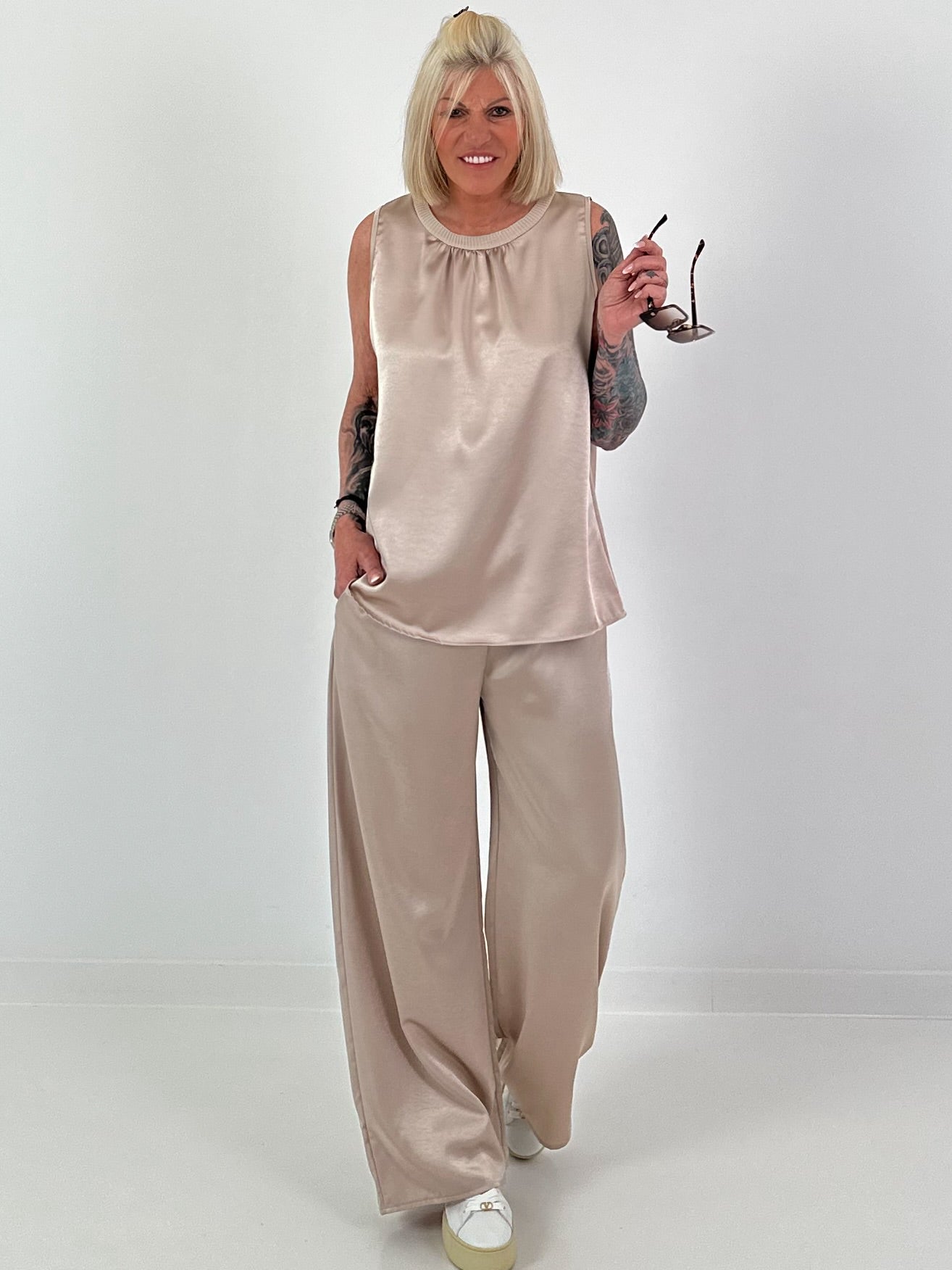 Two-piece satin look - beige
