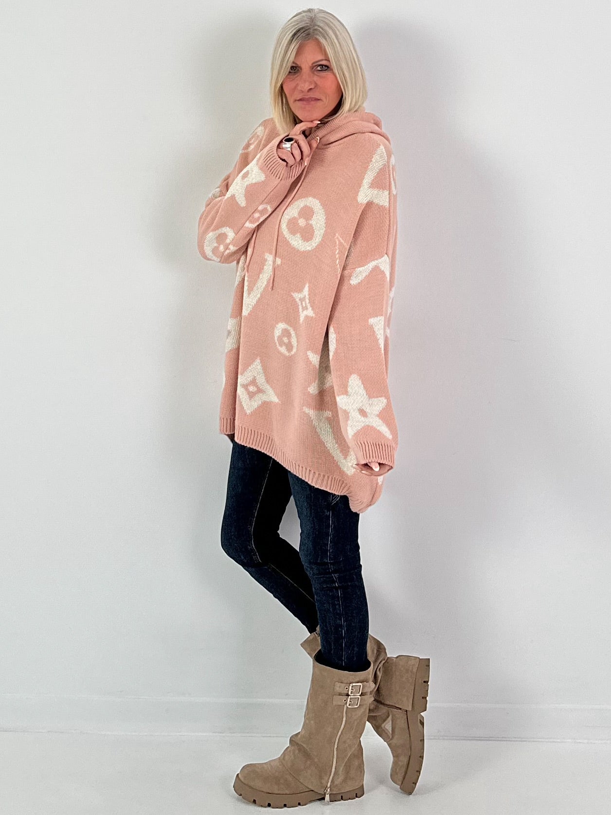 Hooded sweater, model "Cozy Beam" - pink