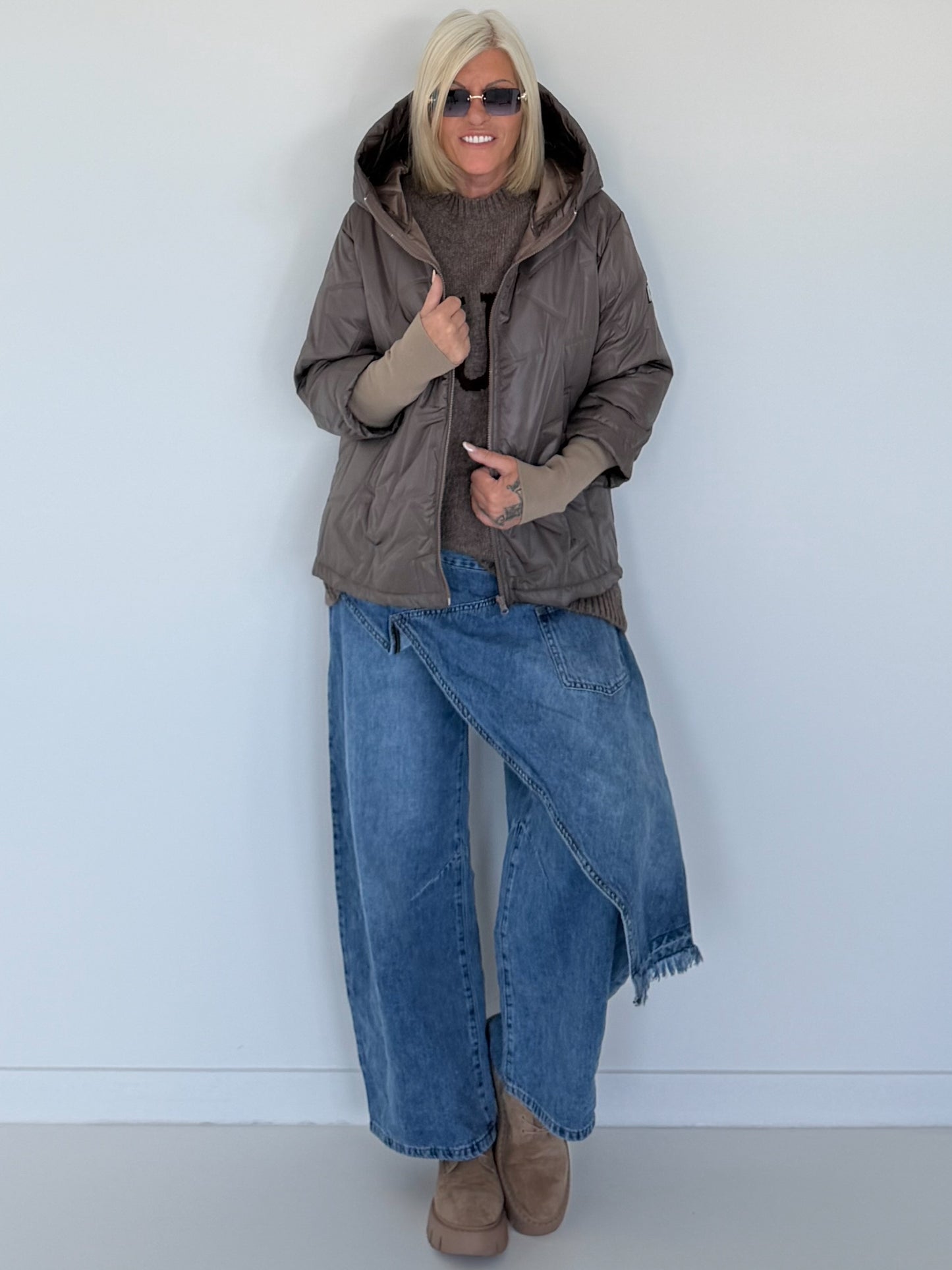 Jacke mit Strickarm und Kapuze - taupe