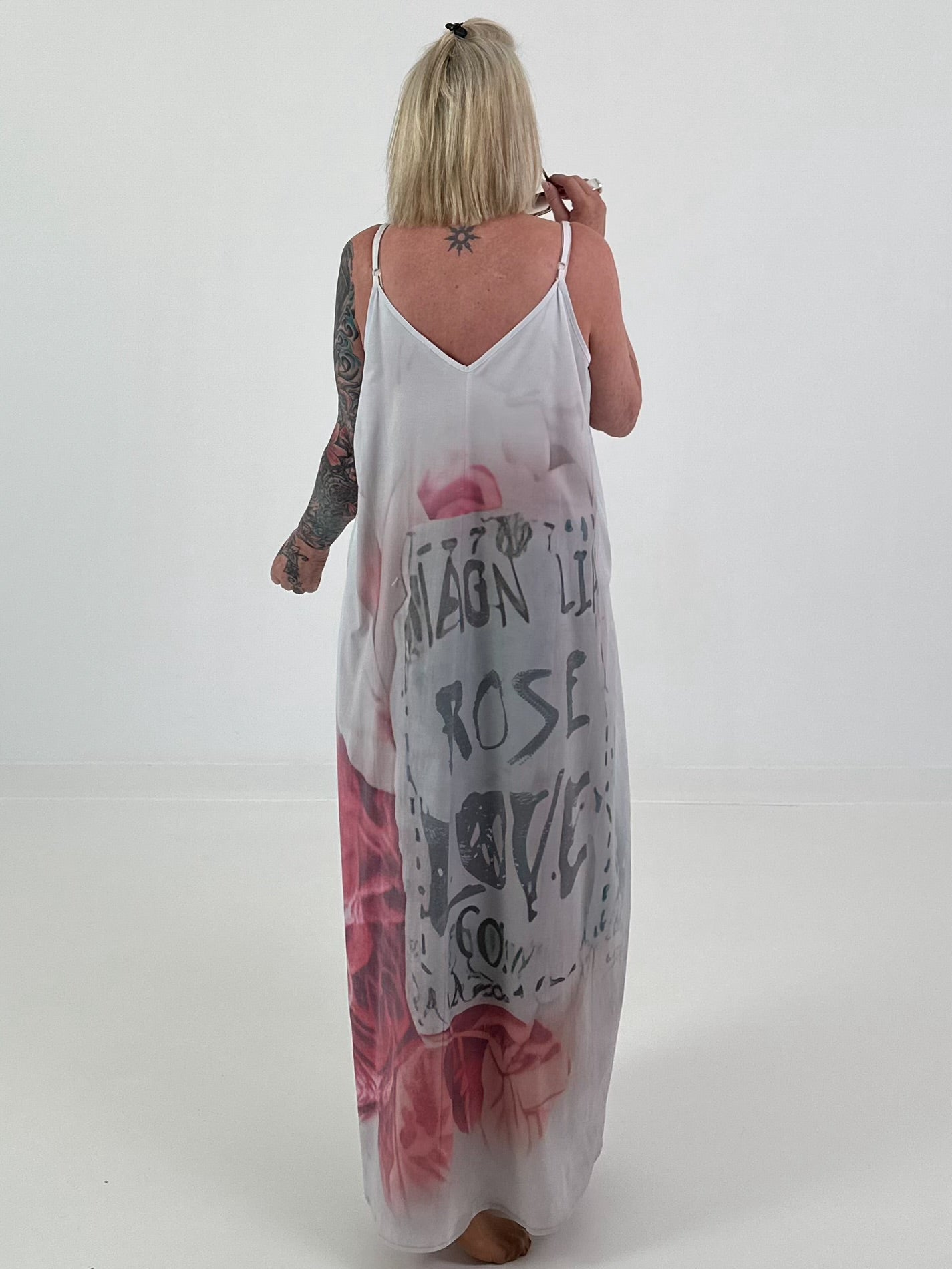 Long dress with print motif and side pockets - grey-multicoloured