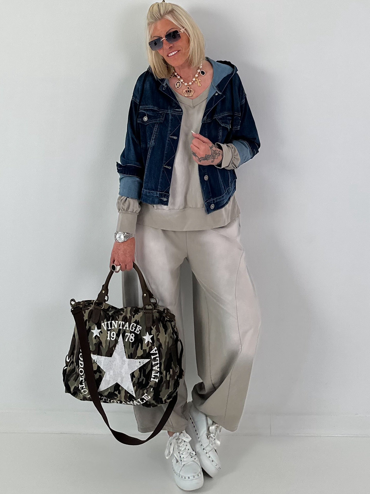 Lässiges Sweatshirt im Used-Look - taupe