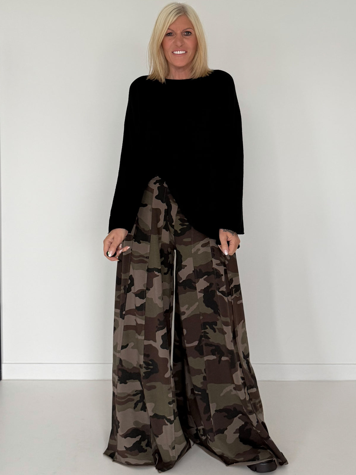 Palazzo-Sweathose in Camouflage-Look - taupe-mehrfarbig