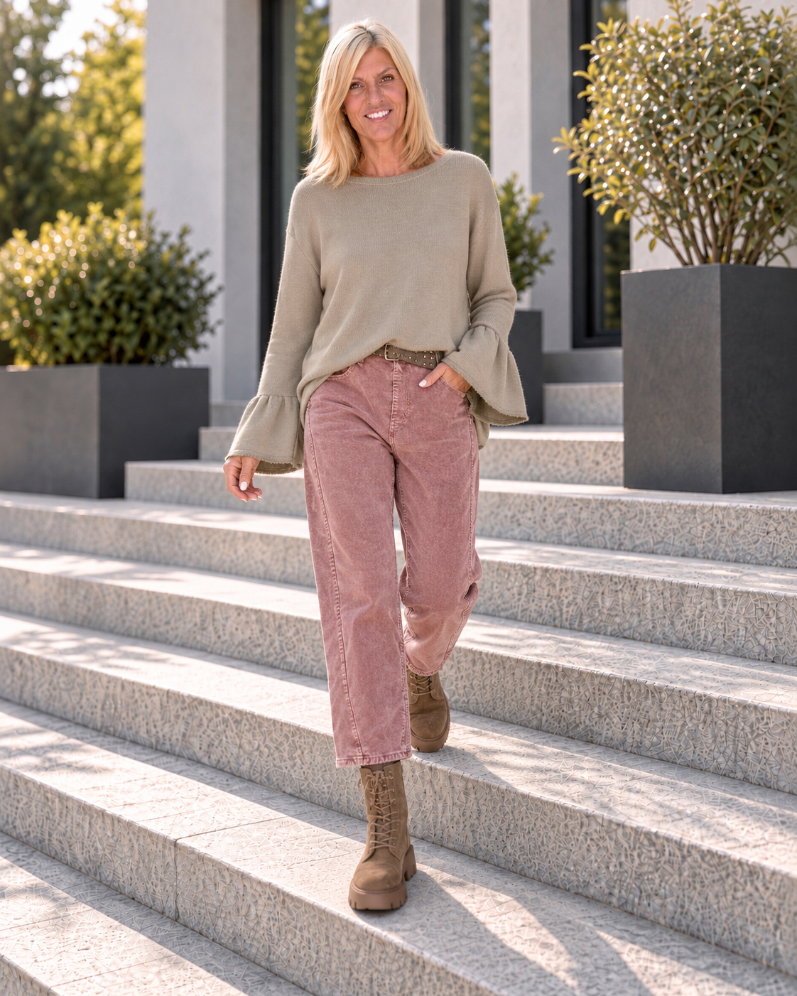 Sweater with trumpet sleeves - taupe