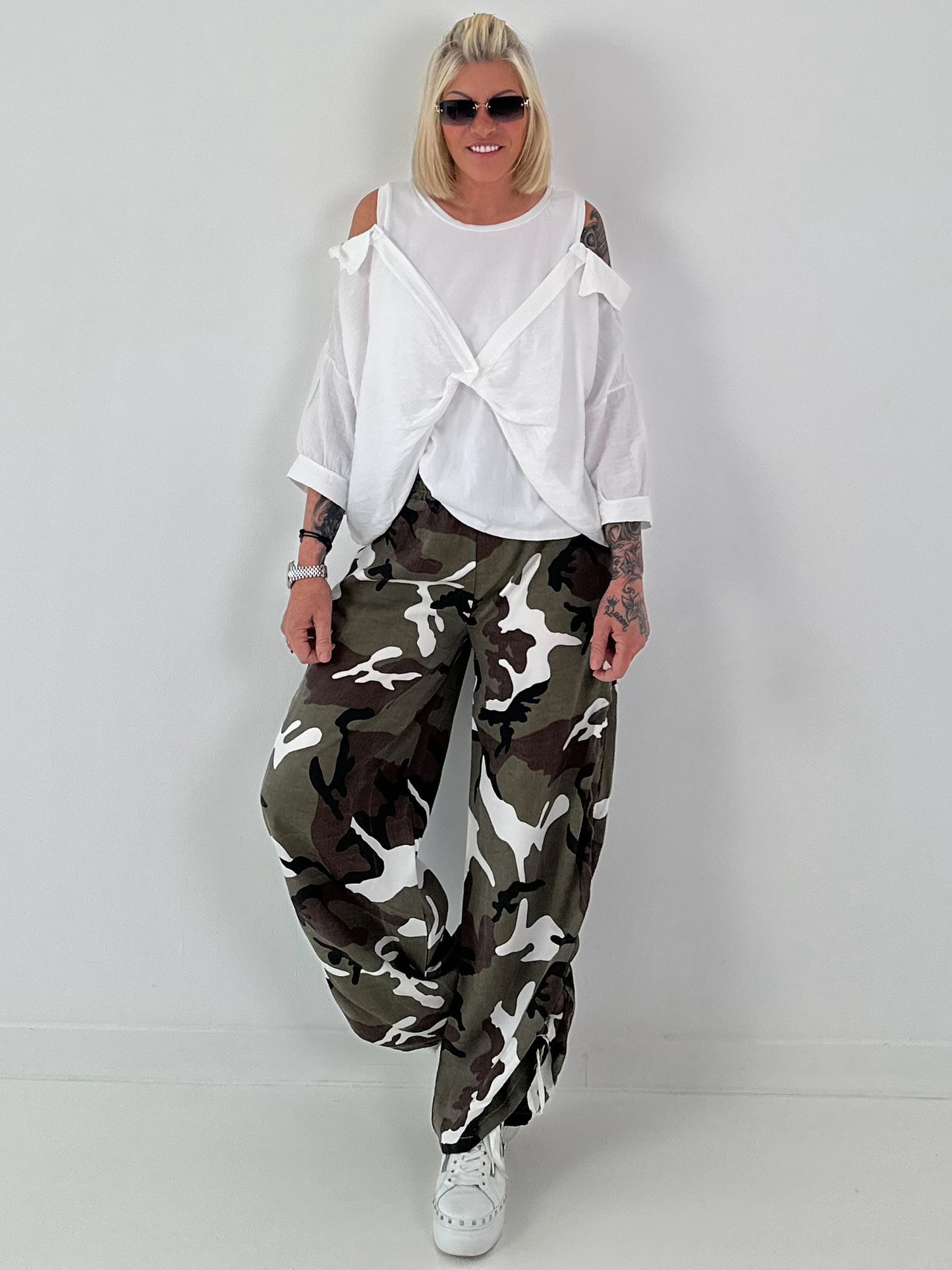 Balloon Linen Trousers with Fringe Details - taupe