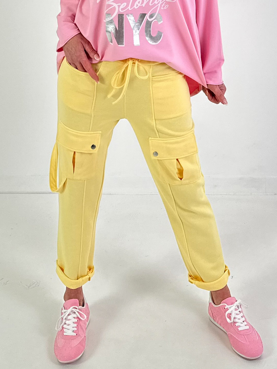 Broek met cargozakken - geel