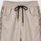Lässige Hose in Lederoptik mit Pailletten-Applikationen - beige