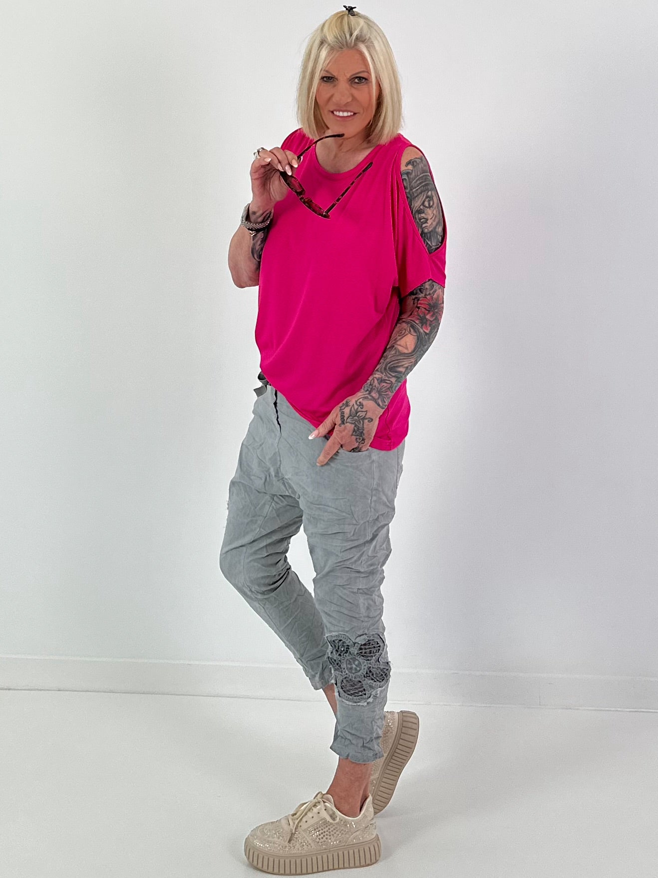 Cut-Out T-Shirt - Pink