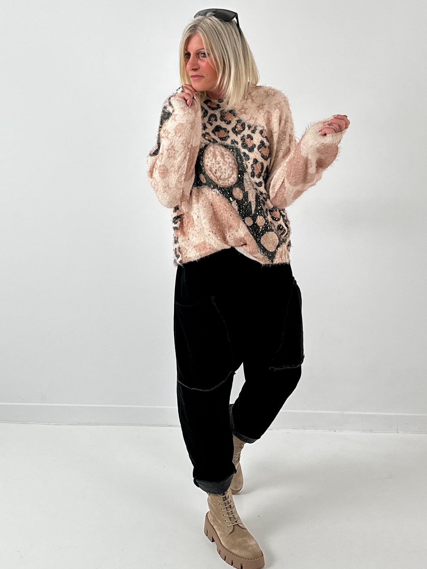 Sweater model "Glam Smile" - beige-multicolored