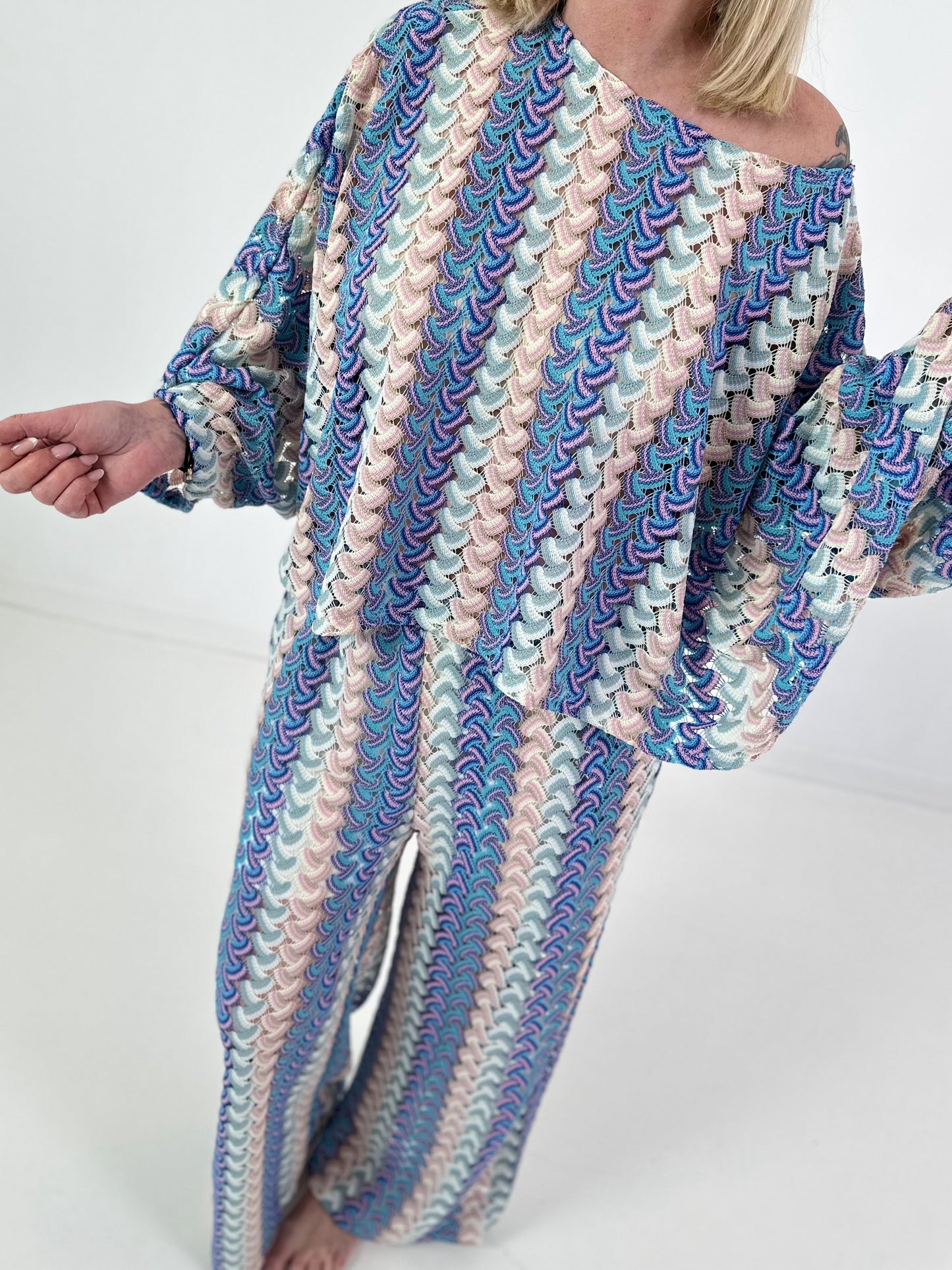 Häkelshirt mit Muster - blau-türkis-mehrfarbig