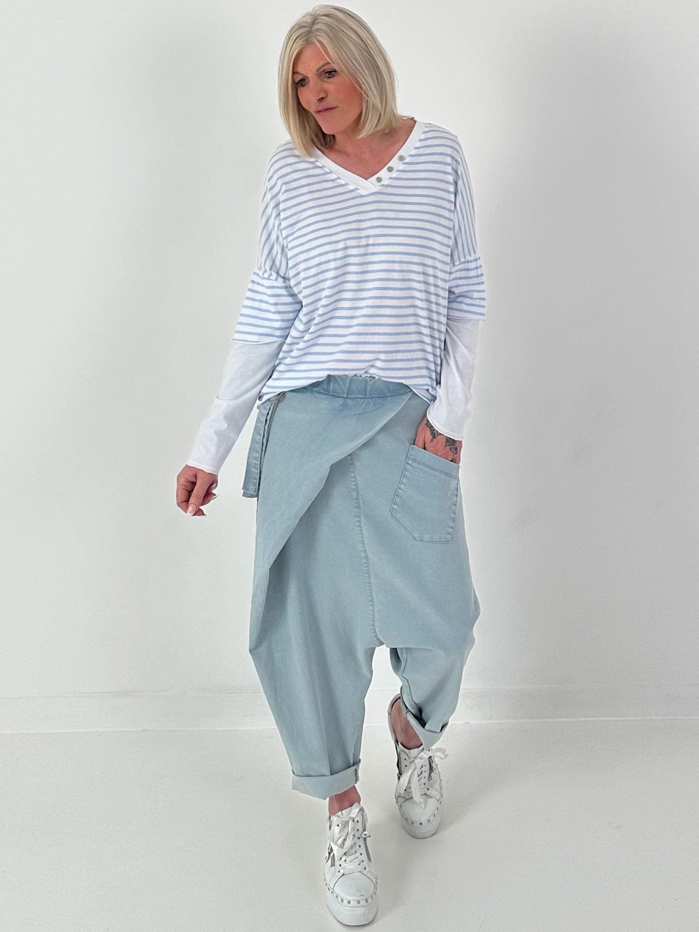 Shirt mit Streifen - hellblau-weiss