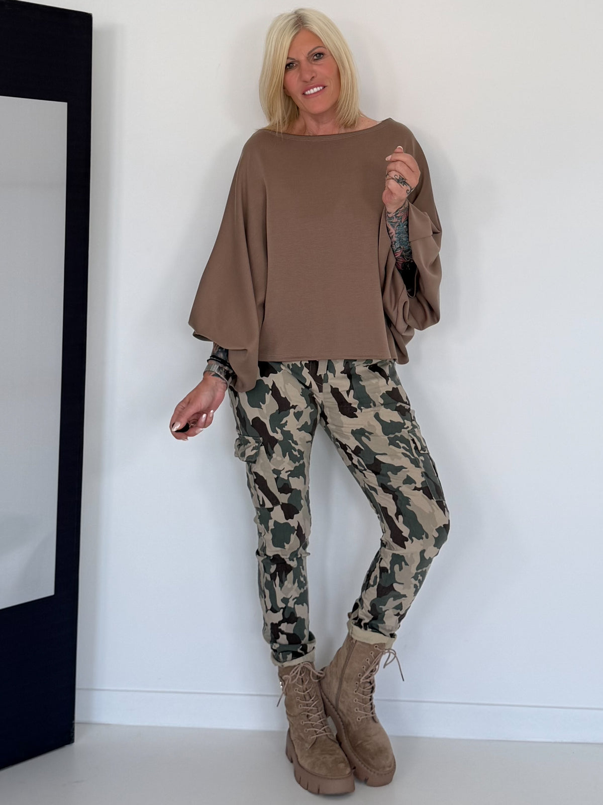 Sweater mit raffinierten Turn-Up-Ärmeln - taupe