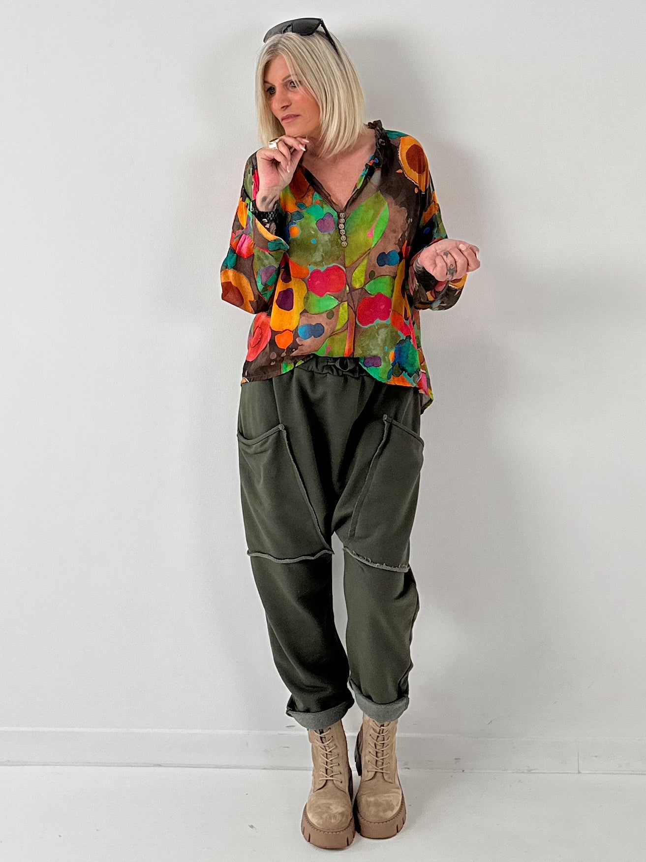 Tunic model "Points" - multicolored