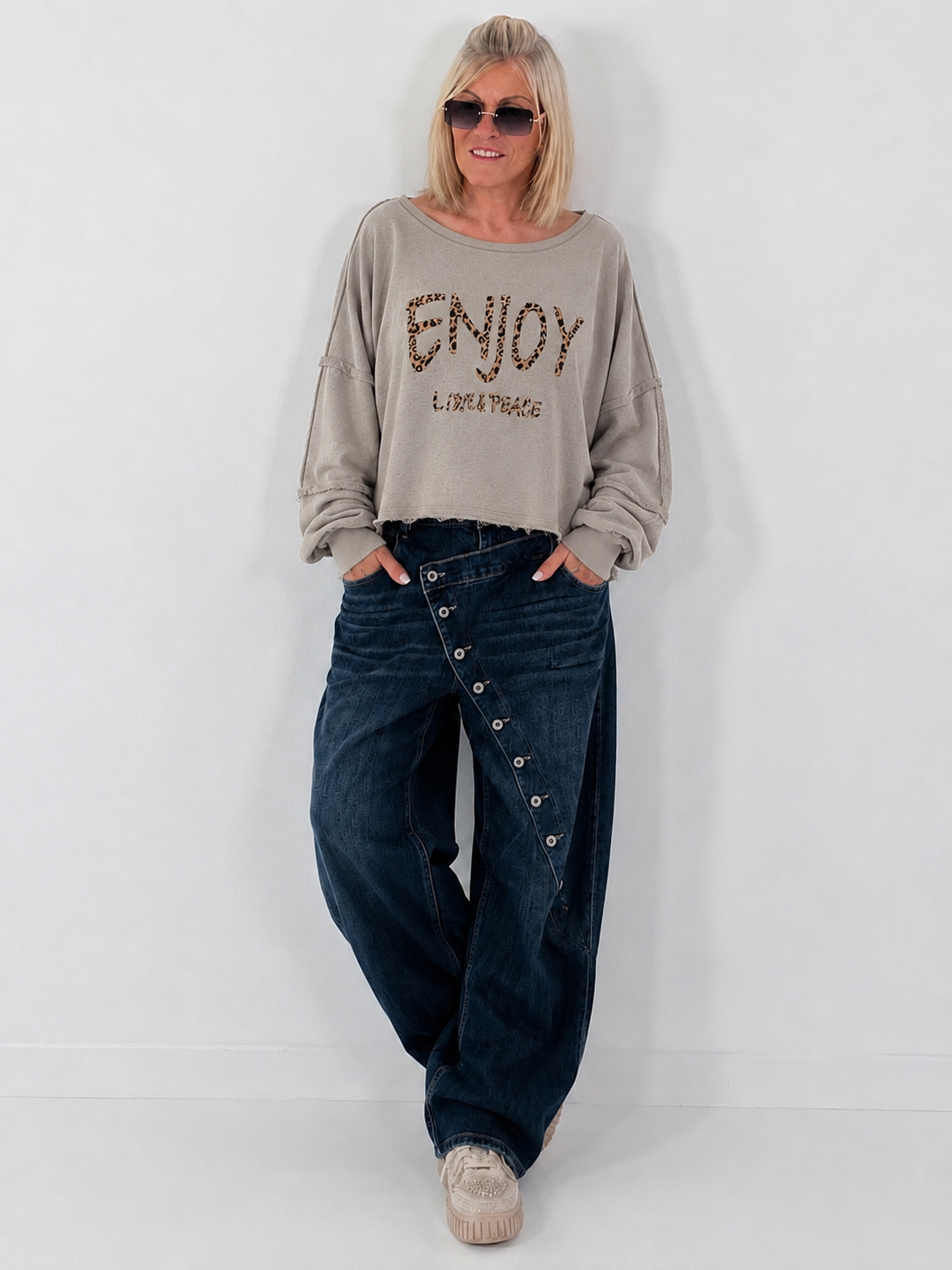 Sweater mit Linksnähten und Print - taupe