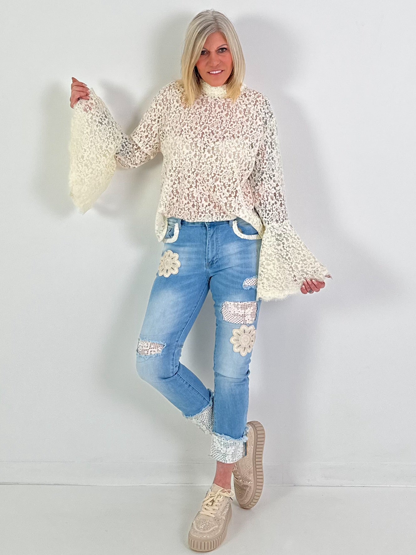 Jeans Hose Modell "Flower Patch" - denim