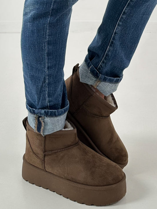 Cosy Low Boot model "Cloudie" - chocolate