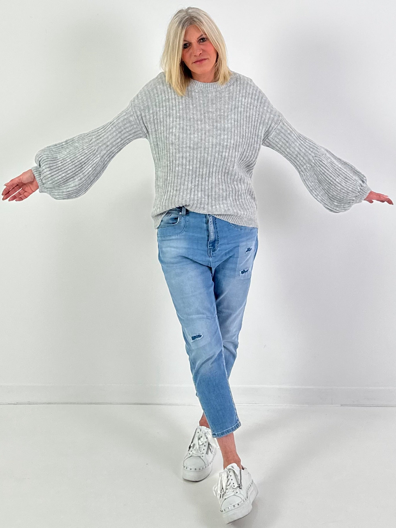 Pullover Modell "CloudSleeve" - hellgrau