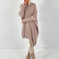 Asymmetrische oversized trui model "Line Affair" - beige