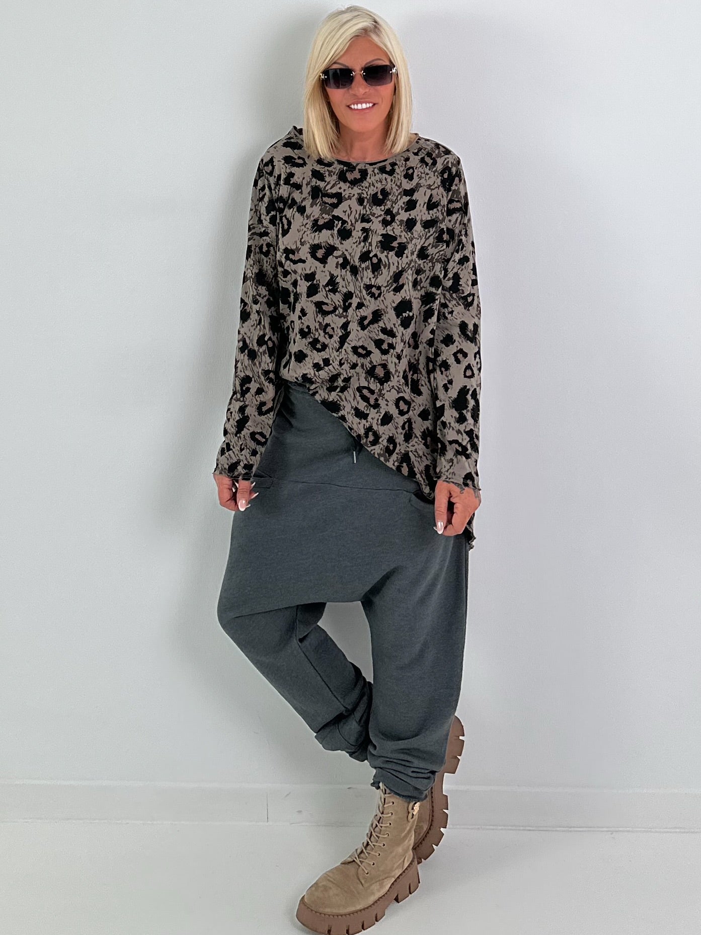 Sweat Baggy mit Tasche - anthrazit