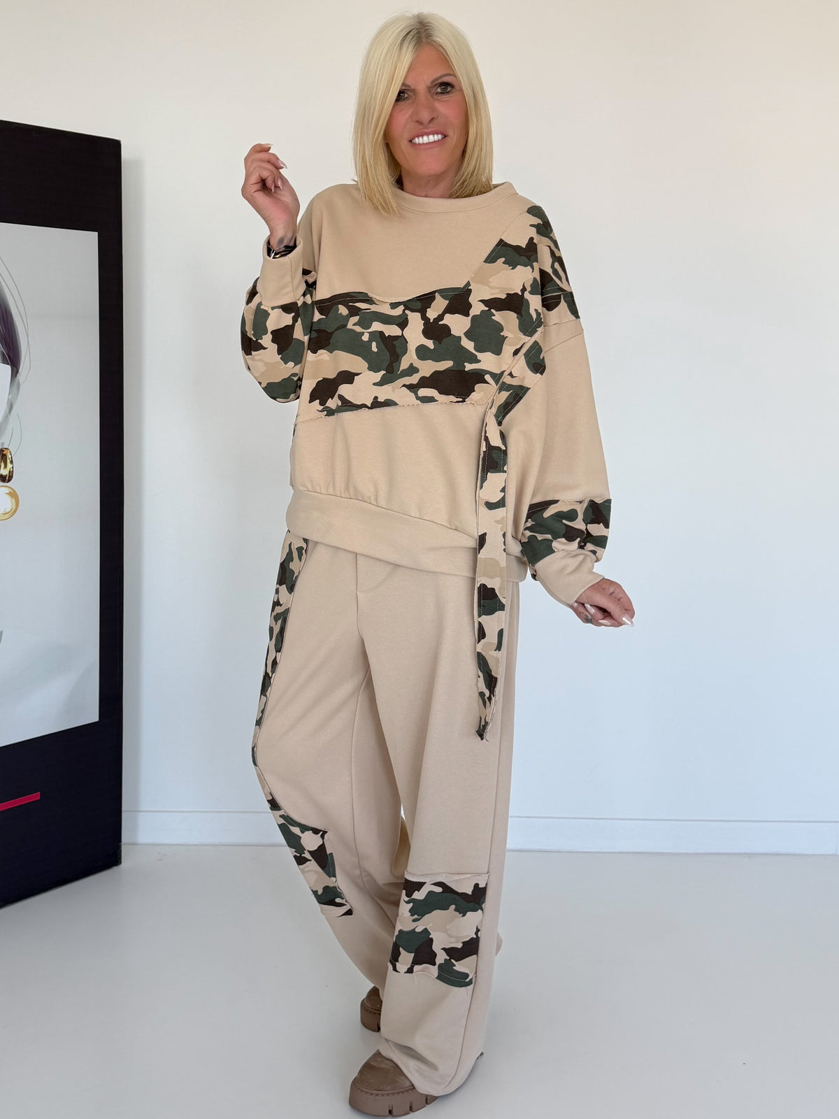 Zweiteiler mit Camouflage-Muster- beige-mehrfarbig
