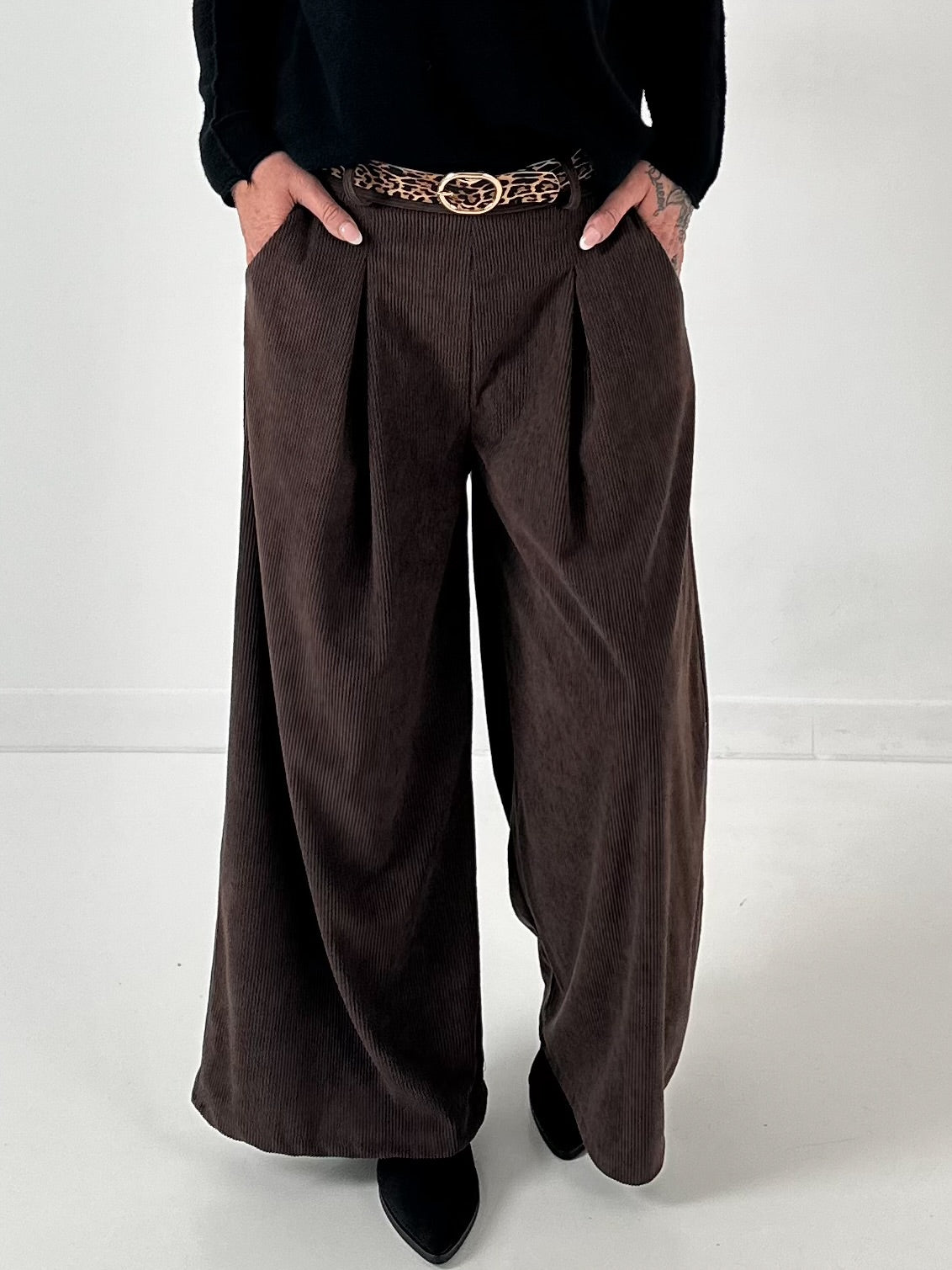 Corduroy trousers model "Marry" - chocolate