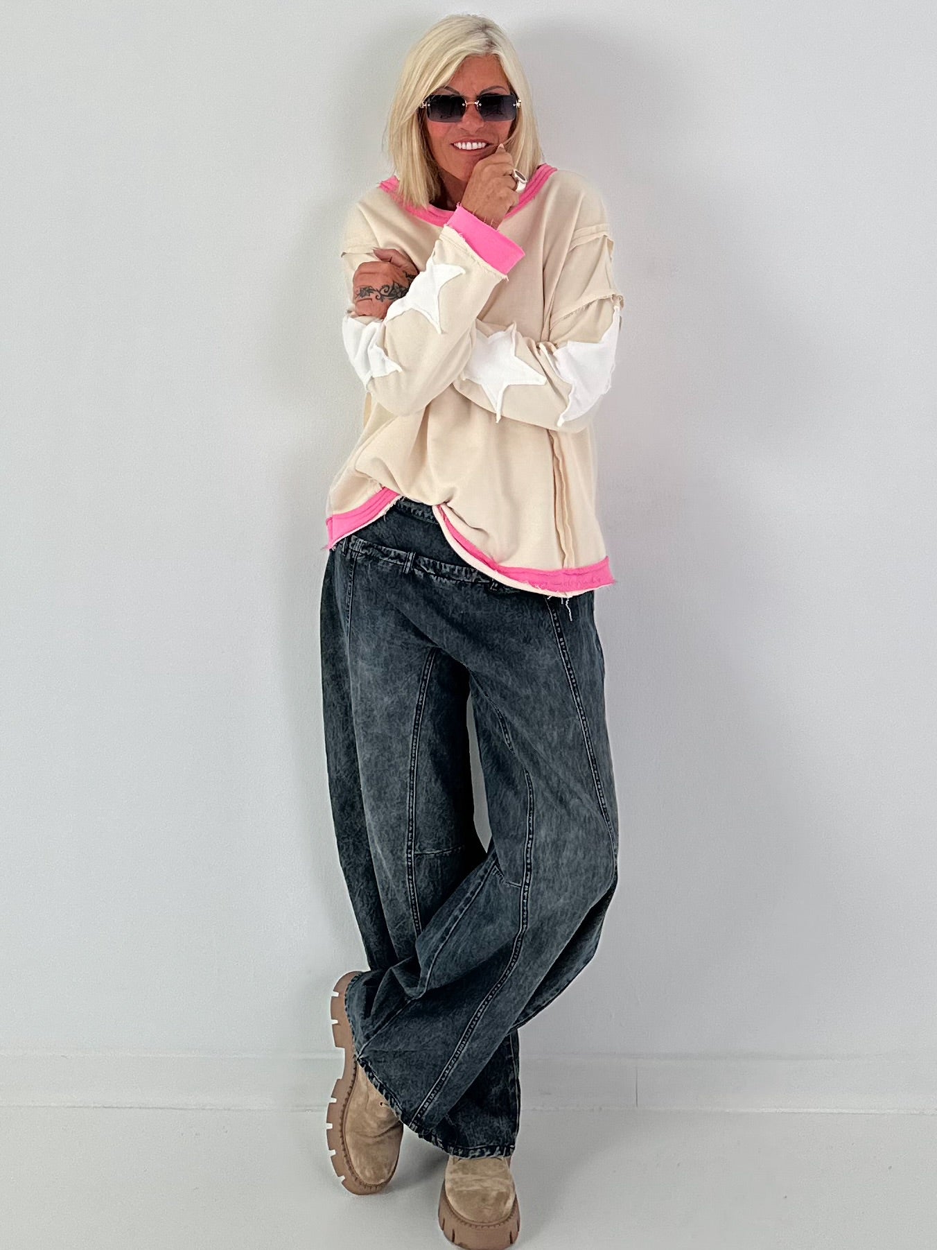 Sweatshirt mit trendigen Sternelementen- beige