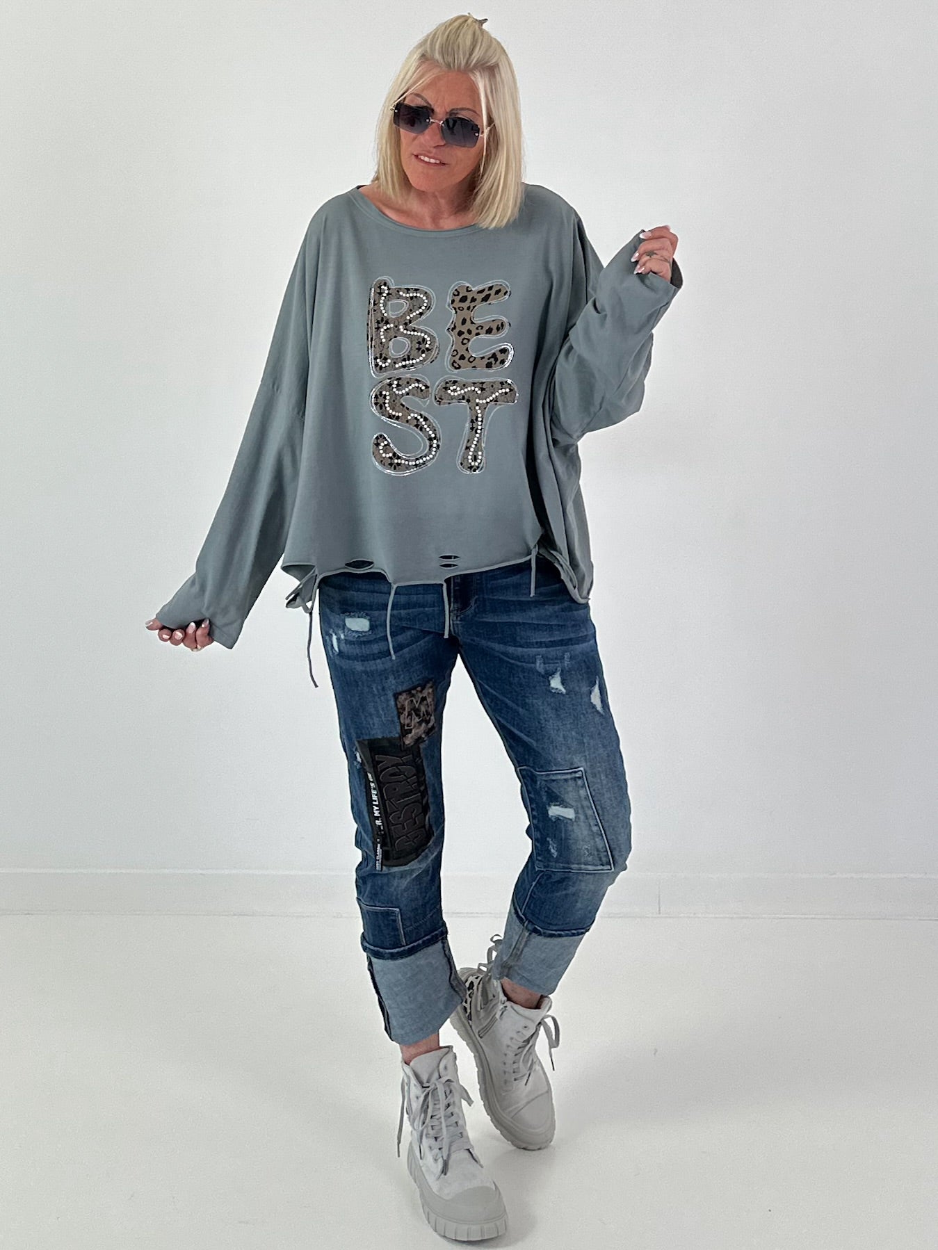 Oversized Sweatshirt mit aufwendigen Details - grau
