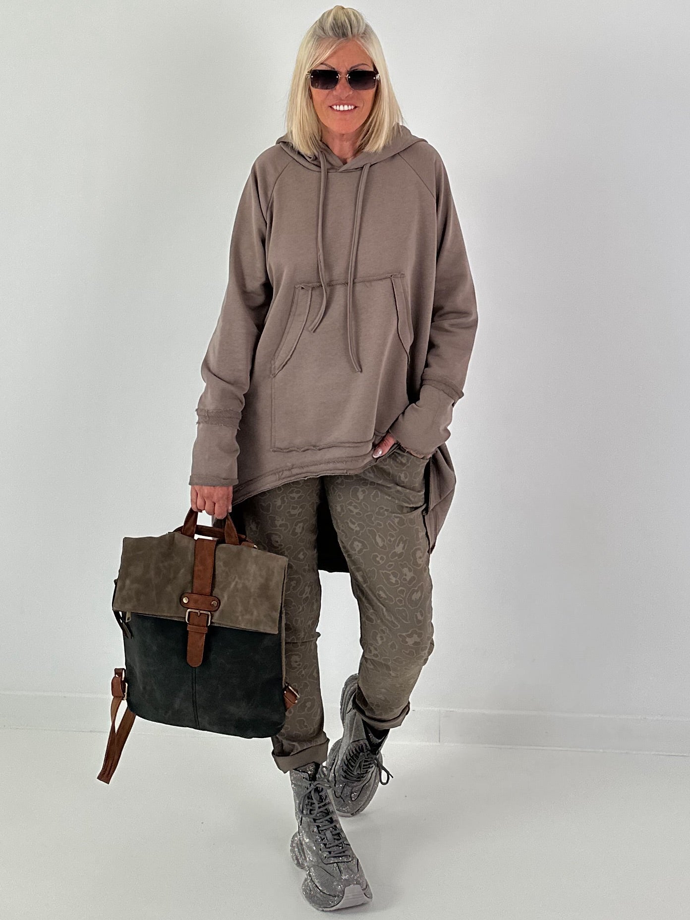 Hose mit elastischem Bund  - leo -taupe