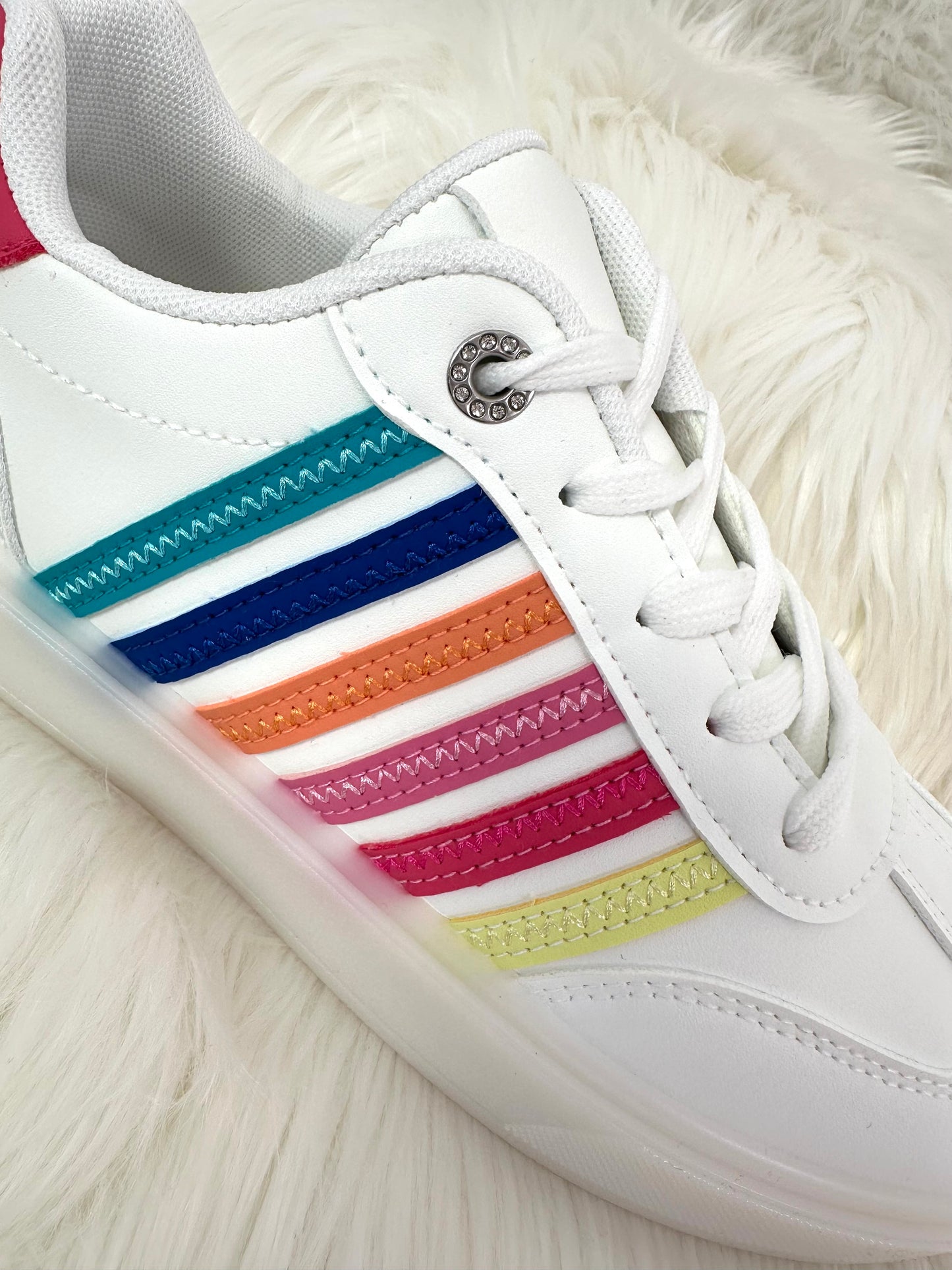 Sneaker mit bunten Streifen - weiss