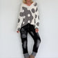 Pullover mit V-Ausschnitt und Art-Print - ecru-anthrazit