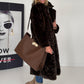 Tasche in Lederoptik mit Twist Lock Verschluss - schoko