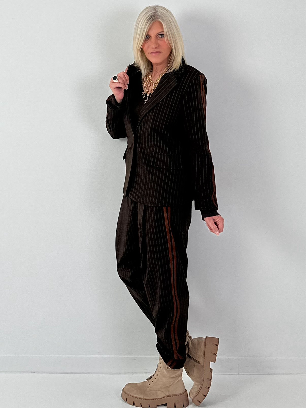 Blazer Modell "Office Out" - schoko