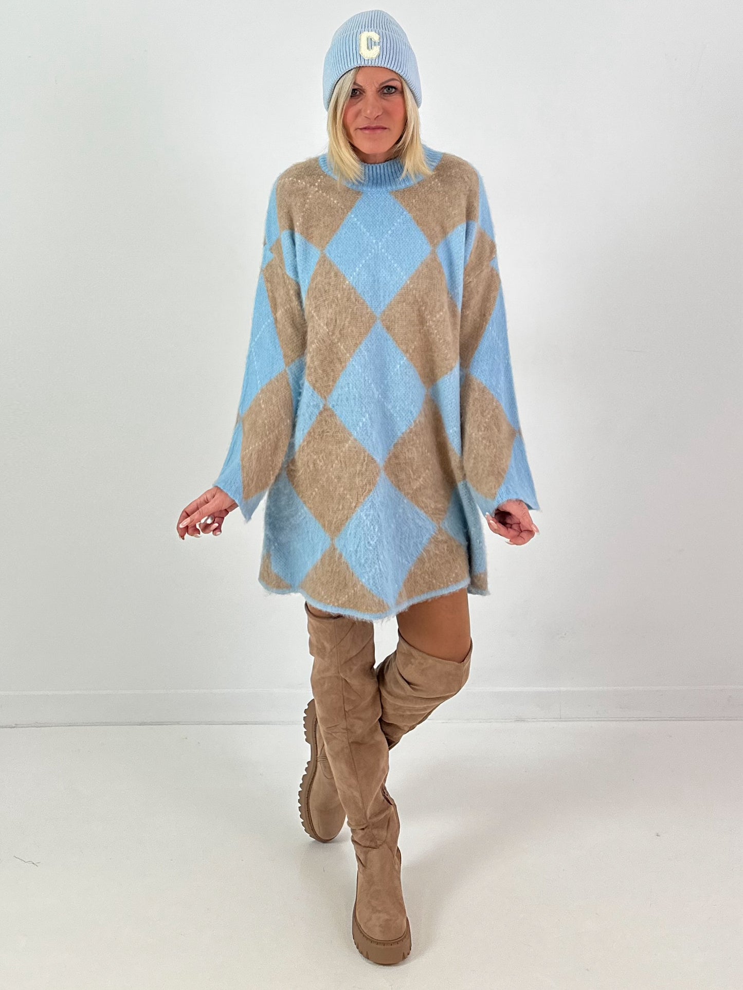 Lange trui/jurk model "Retro Diamond" - blauw-taupe (leverbaar vanaf ca. 06.12.25)