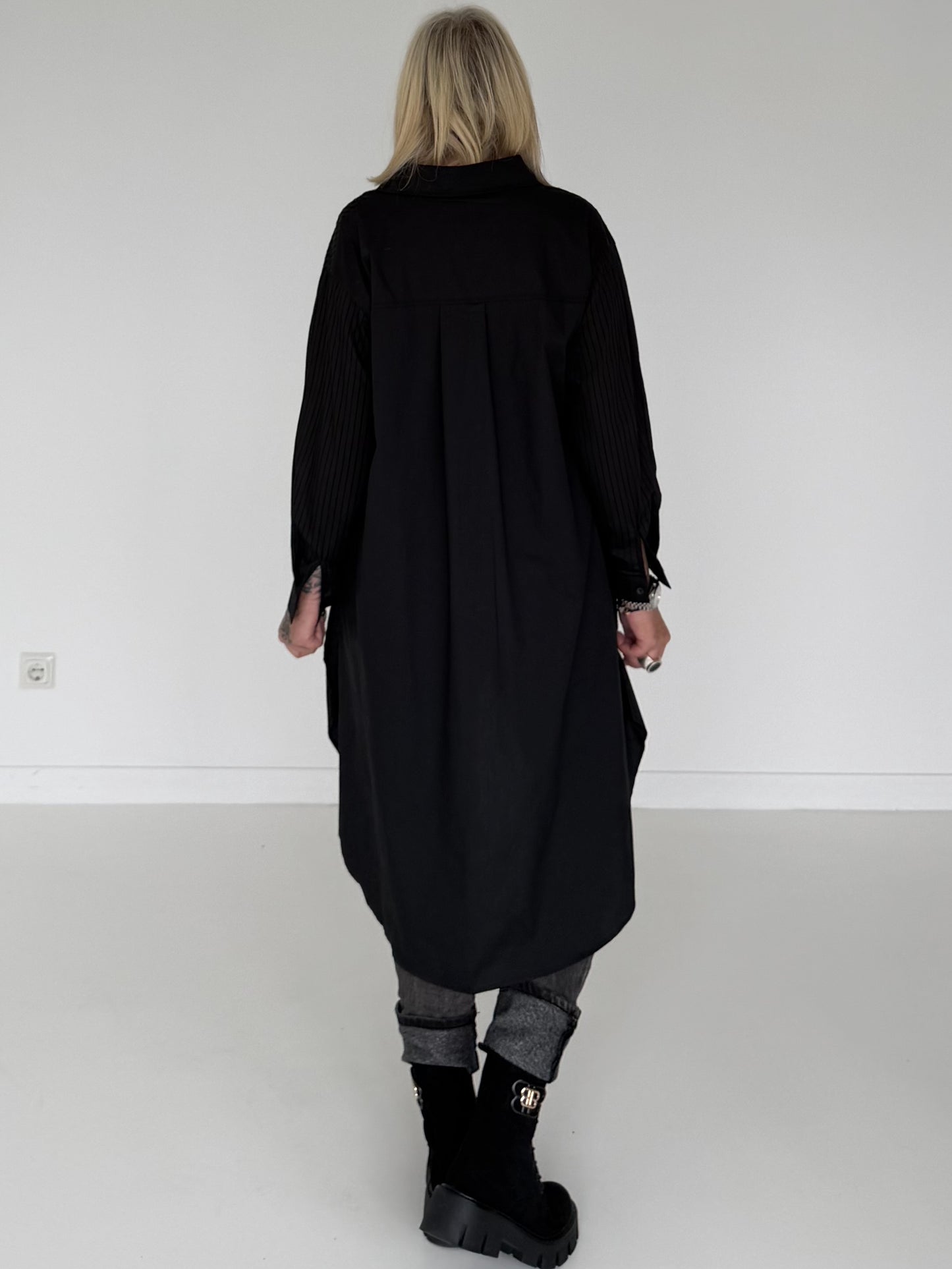 Hemdbluse mit Strukturstreifen - schwarz