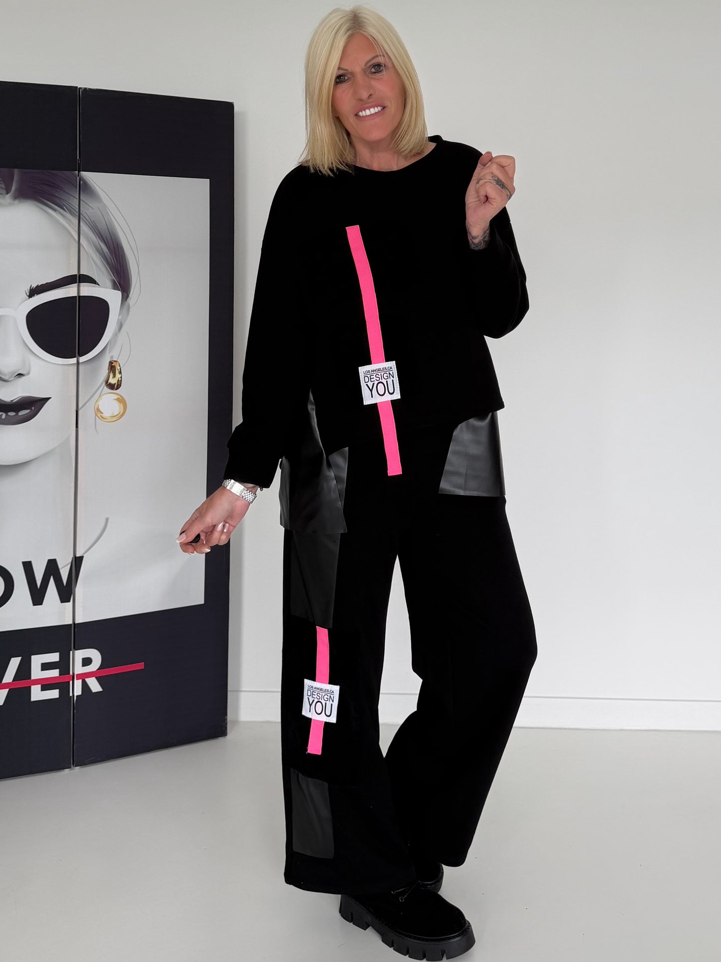 Stylischer Zweiteiler mit Lederoptik- und Kord-Details - schwarz