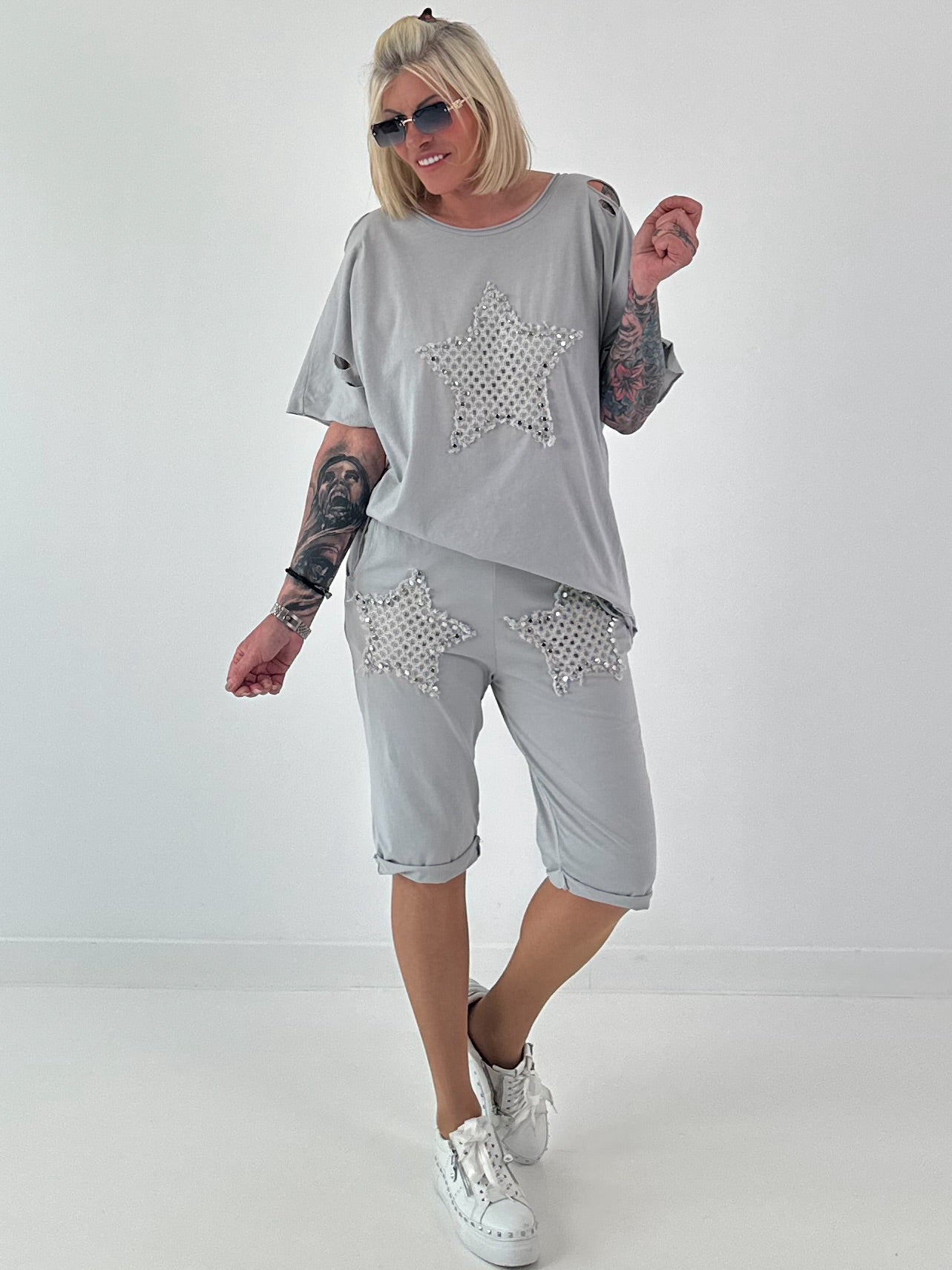 Cut-Out T-Shirt - beige