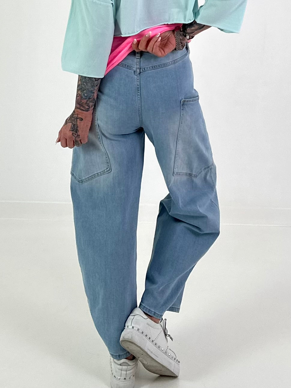 Bottle Jeans mit seitlichen Taschen - light-denim