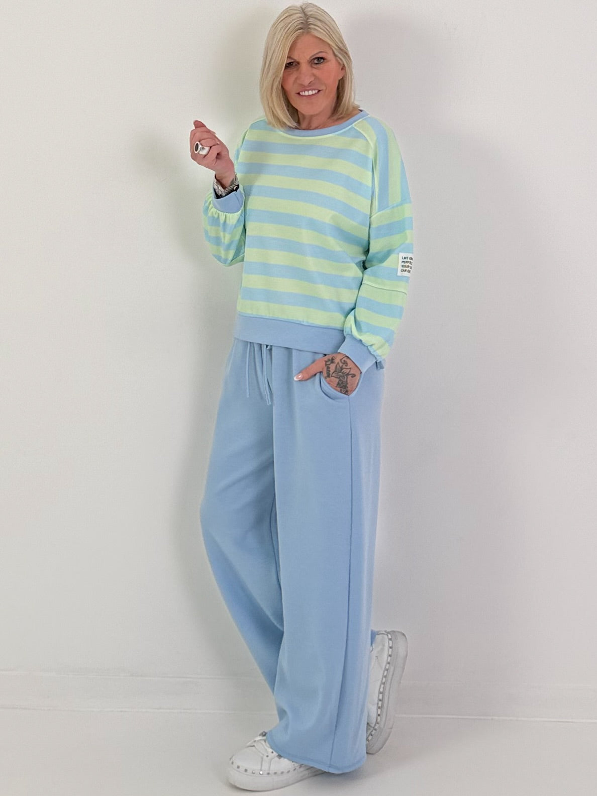 Zweiteiler mit Streifen - lindgrün-hellblau