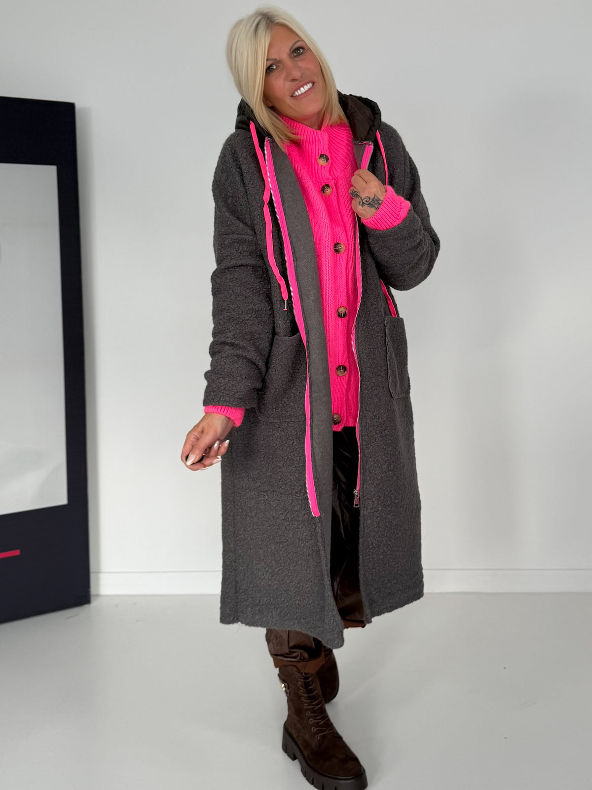 Coat in teddy curl look with neon accents - anthracite