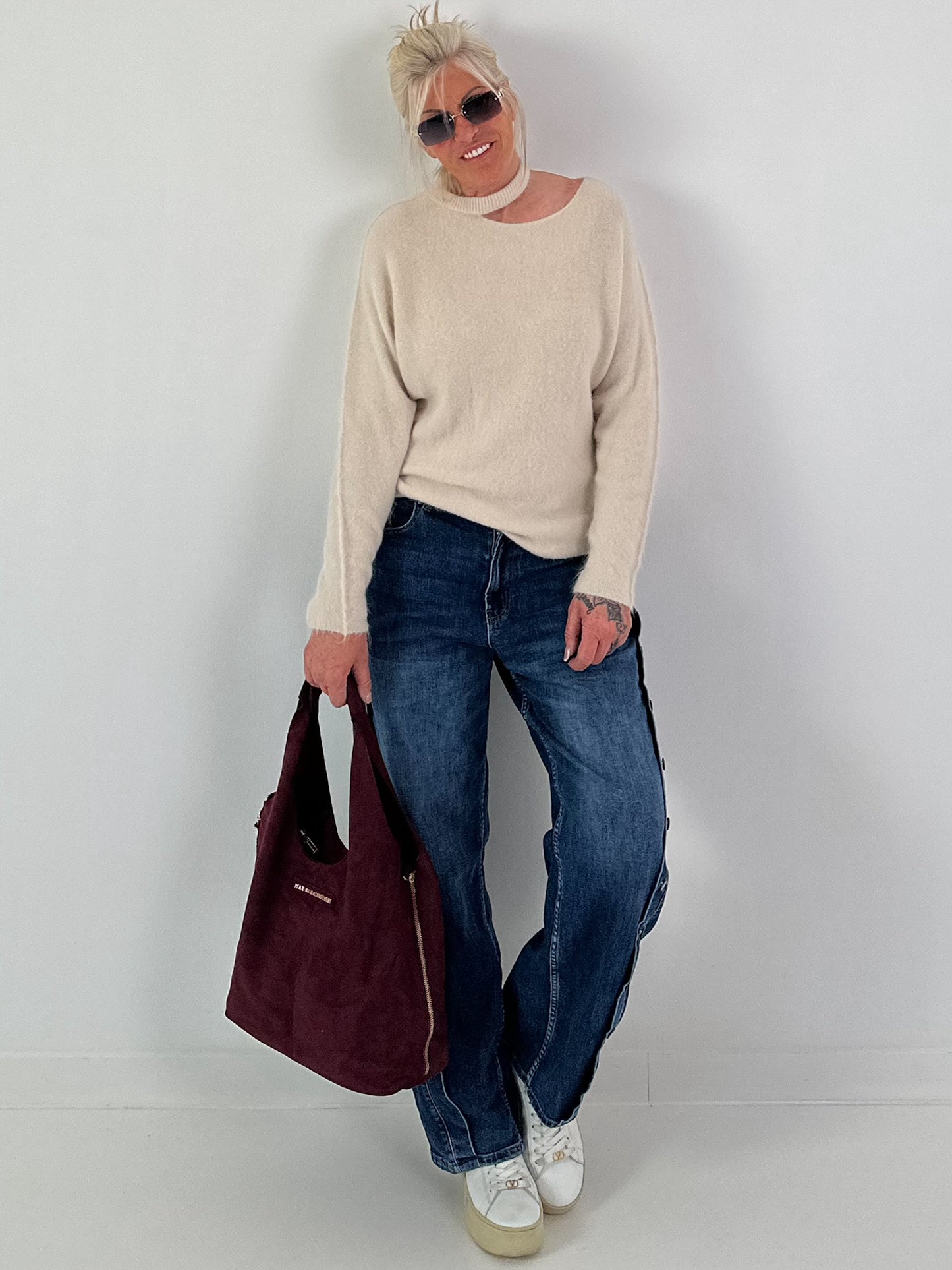 Knitted sweater with cut-out - beige
